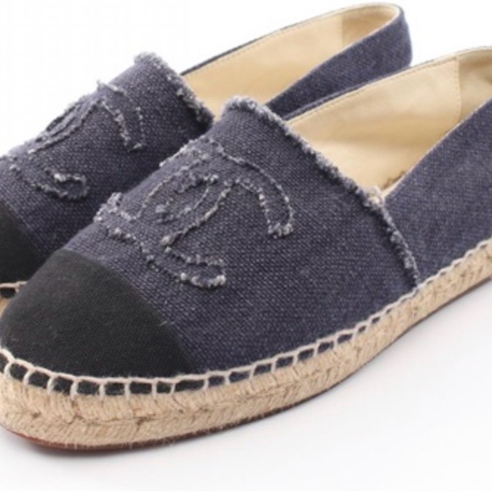 CHANEL Navy Canvas Espadrilles with Black Cap Toe